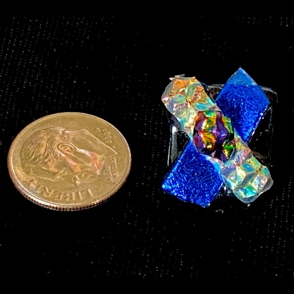 Dichroic Glass Push Pins Bulletin or other Cork or pin penetrable surface NEW! - Picture 5 of 5